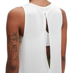On Running On Active Tank Dames Hardloopshirt - White -ON RUNNING Winkel on active tank women running shirt white 5 1149746