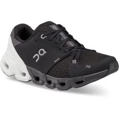 On Running On Cloudflyer 4 Dames Hardloopschoenen - Black & White -ON RUNNING Winkel on cloudflyer 4 women running shoe black white 6 1324030 1