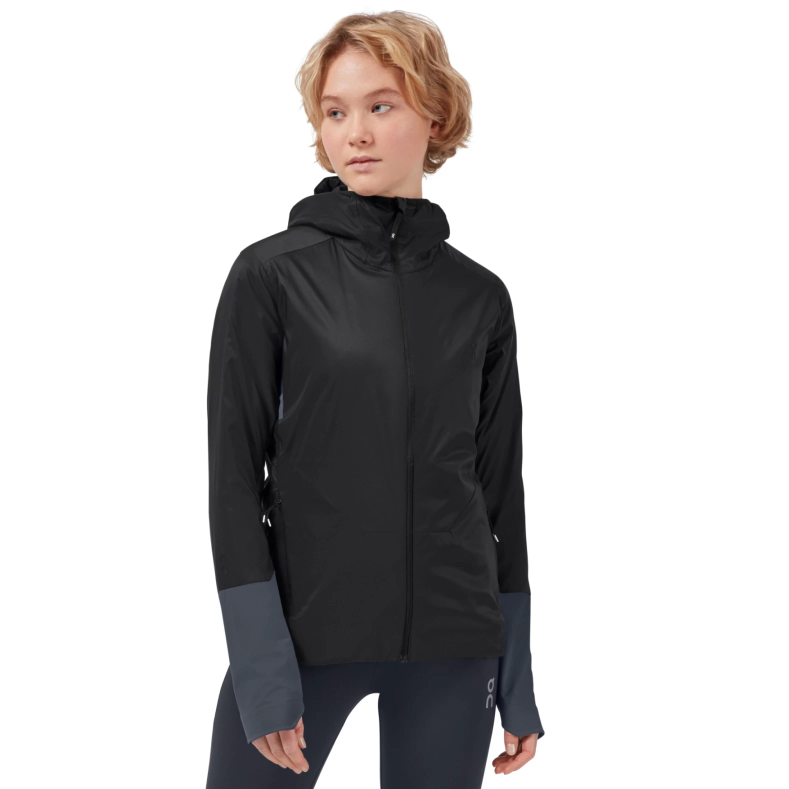 On Running On Insulator Jacket Women - Black & Dark 1 On Running On Insulator Jacket Women - Black & Dark