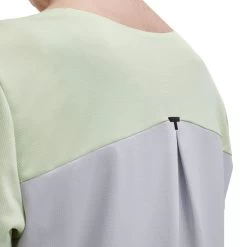 On Running On Performance-T Dames Hardloopshirt - Meadow & Glacier 12 On Running On Performance-T Dames Hardloopshirt - Meadow & Glacier -ON RUNNING Winkel on performance t women running shirt meadow glacier 2 1153522