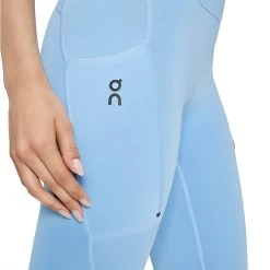 On Running On Performance Tights Dames Hardloopbroek - Stratosphere 10 On Running On Performance Tights Dames Hardloopbroek - Stratosphere -ON RUNNING Winkel on performance tights women stratosphere 4 1430894