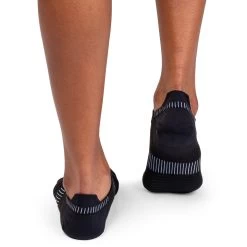 On Running On Ultralight Low Sock Women - Black & White -ON RUNNING Winkel on running ultralight low sock women black white 3 1264019