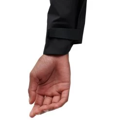 On Running On Storm Jacket Women - Black 16 On Running On Storm Jacket Women - Black -ON RUNNING Winkel on storm jacket women black 7 1301265