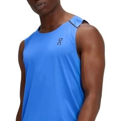 On Running On Tank-T Hardloopshirt - Cobalt & Black 10 On Running On Tank-T Hardloopshirt - Cobalt & Black -ON RUNNING Winkel on tank t running shirt cobalt black 4 1427771