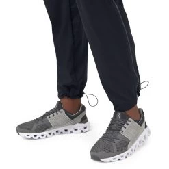 On Running On Track Pants - Black 21 On Running On Track Pants - Black -ON RUNNING Winkel on track pants black 11 950223