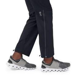 On Running On Track Pants - Black 19 On Running On Track Pants - Black -ON RUNNING Winkel on track pants black 9 950221