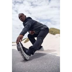 On Running On Track Pants - Dark & Black -ON RUNNING Winkel on track pants dark black 3 950225