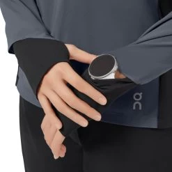 On Running On Trail Breaker Women Long Sleeve Running Shirt - Dark & Black -ON RUNNING Winkel on trail breaker women long sleeve running shirt dark black 7 949087