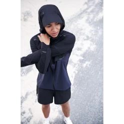 On Running On Weather Dames Hardloopjack - Black & Navy -ON RUNNING Winkel on weather jacket women black navy 12 949103